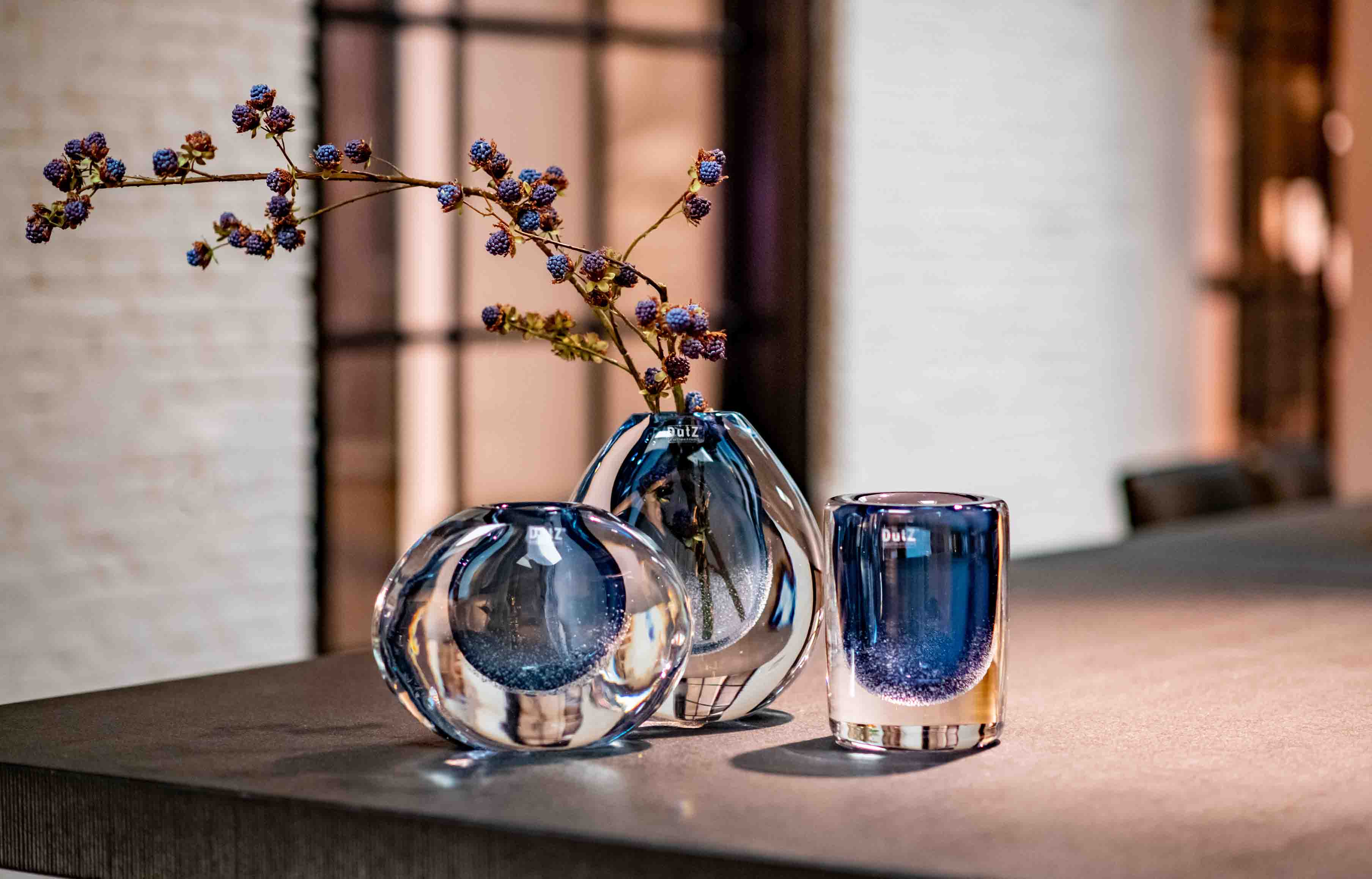 Dutz Collection Vase Robalo Blue shivers blau 15 cm Glas mundgeblasen rund